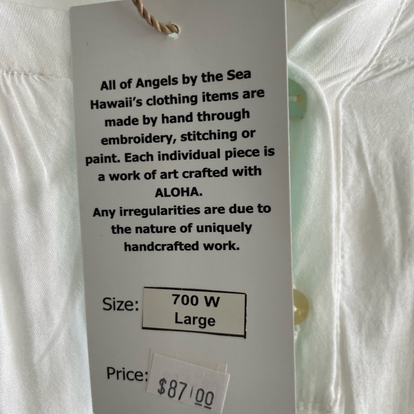 Beautiful long sleeve sea life button-down top made in Indonesia, size large - Picture 7 of 9